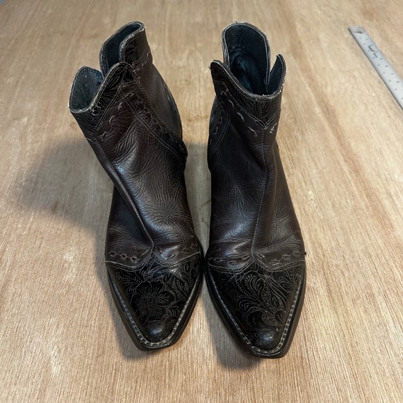 Roper Womens Western Ankle Boots Pointed Toe Dark Brown Leather Embossed 8.5 - Picture 3 of 9